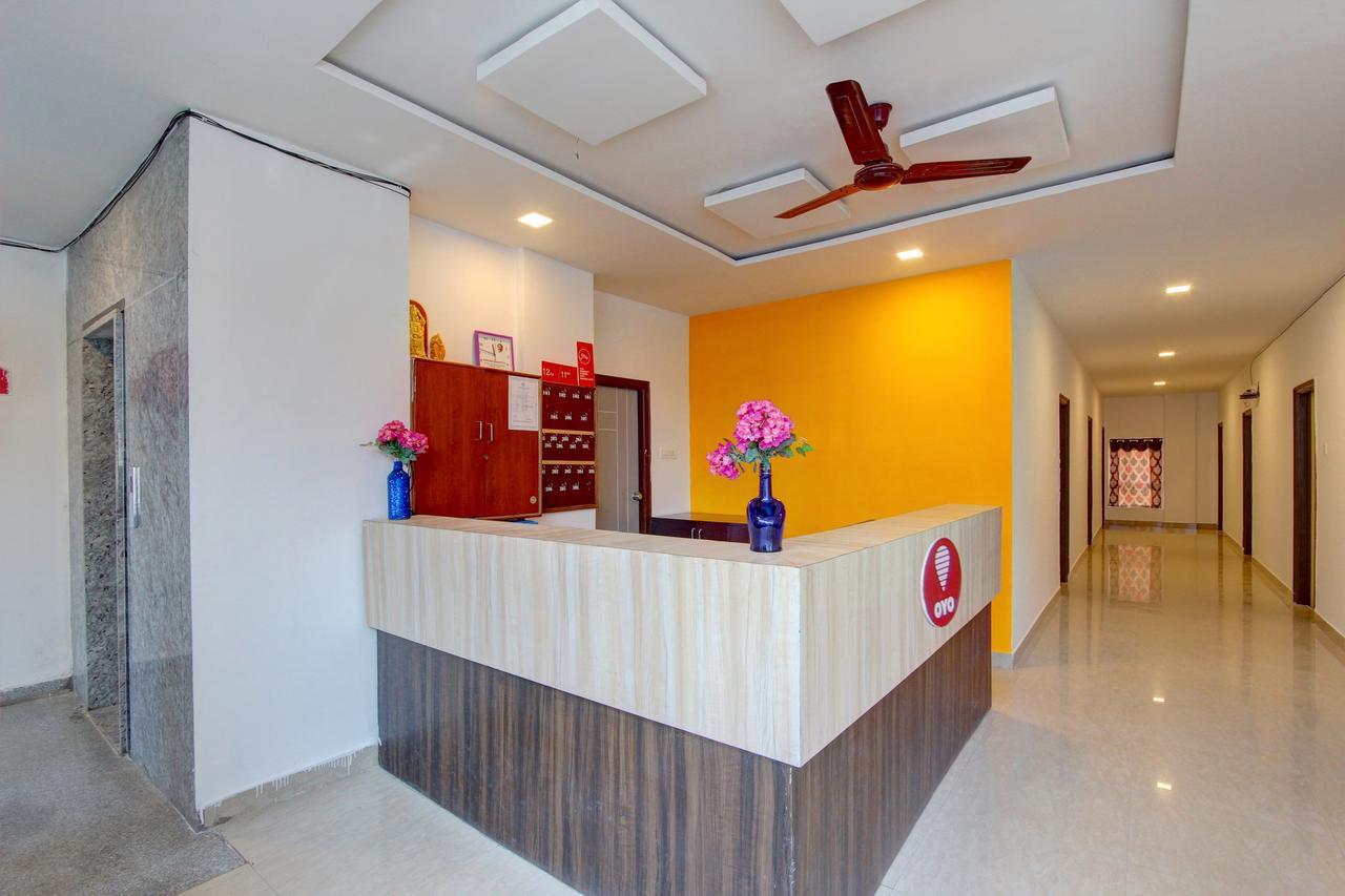 Oyo 11670 Hotel Vishnu Priya Residency Hajdarábád Exteriér fotografie