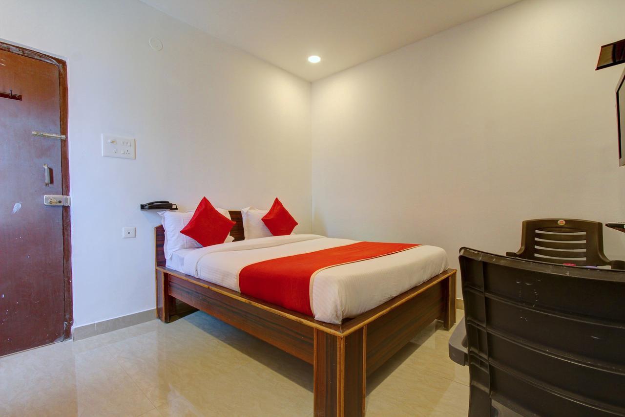 Oyo 11670 Hotel Vishnu Priya Residency Hajdarábád Exteriér fotografie