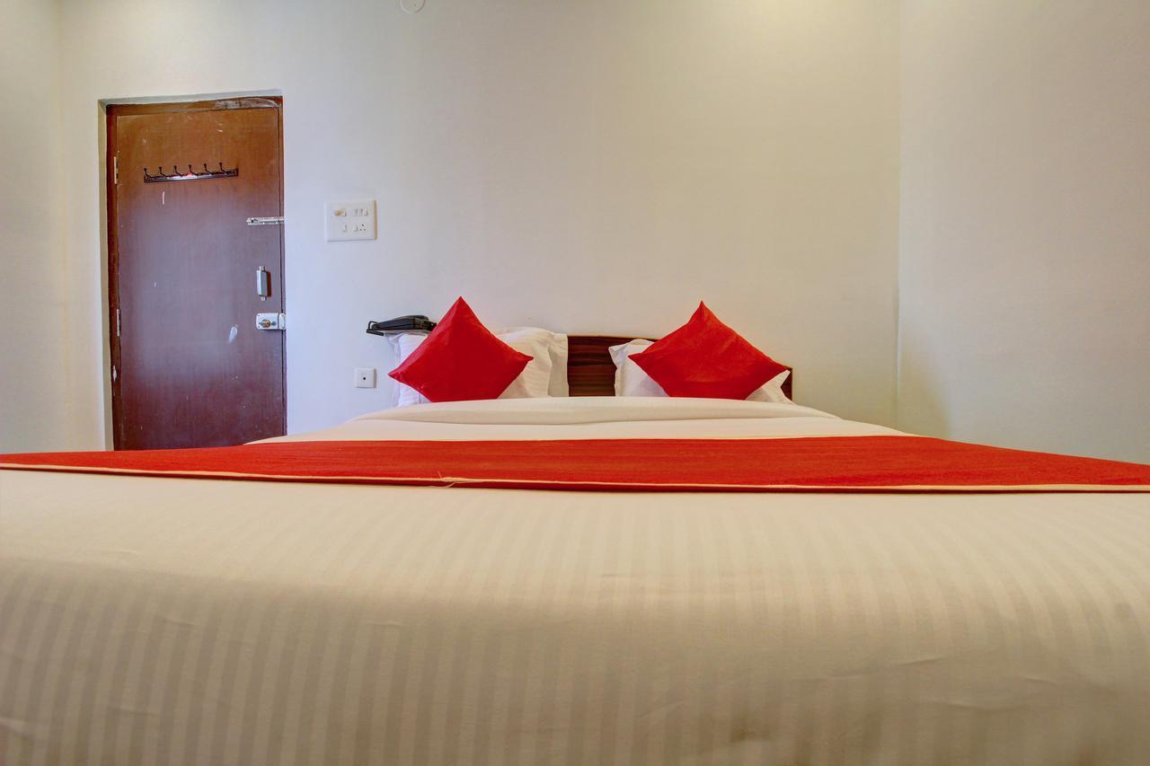 Oyo 11670 Hotel Vishnu Priya Residency Hajdarábád Exteriér fotografie