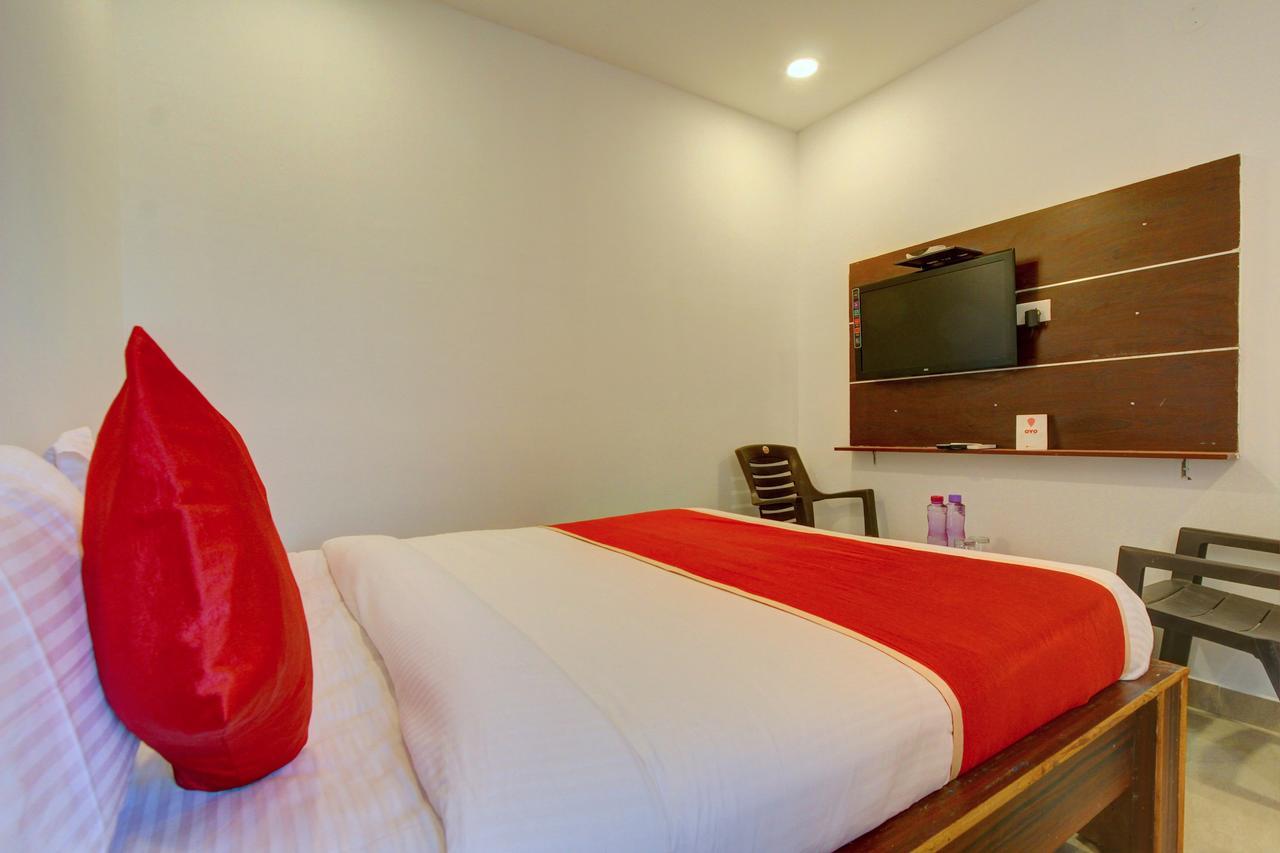 Oyo 11670 Hotel Vishnu Priya Residency Hajdarábád Exteriér fotografie